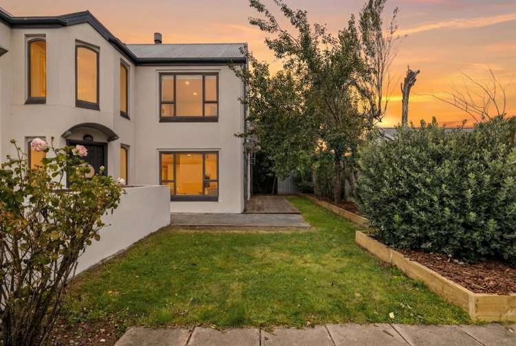 2/155 Yaldhurst Road Upper Riccarton_18