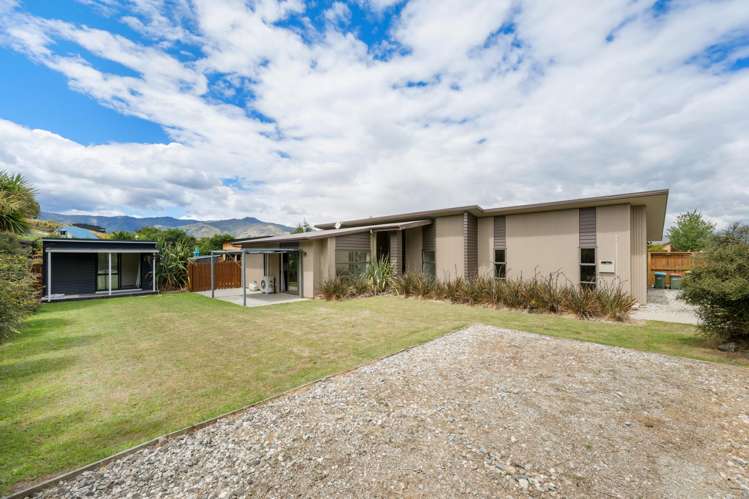 23 Hewson Crescent Lake Hawea_22