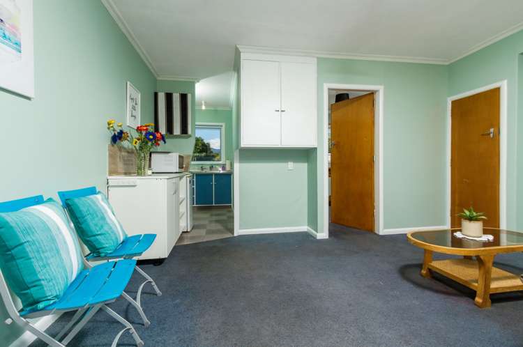 6 Lemari Avenue Stoke_18