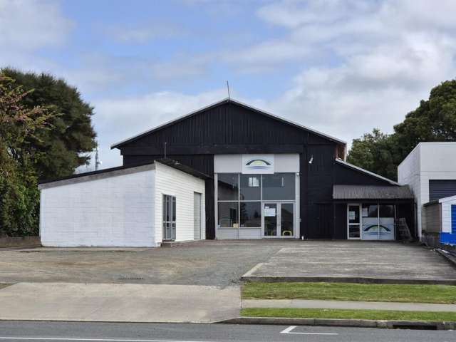 High stud commercial space