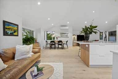 2/4 Richards Avenue_2