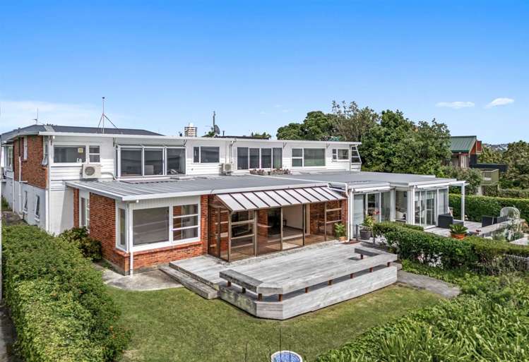 2/35 Kitchener Road_2