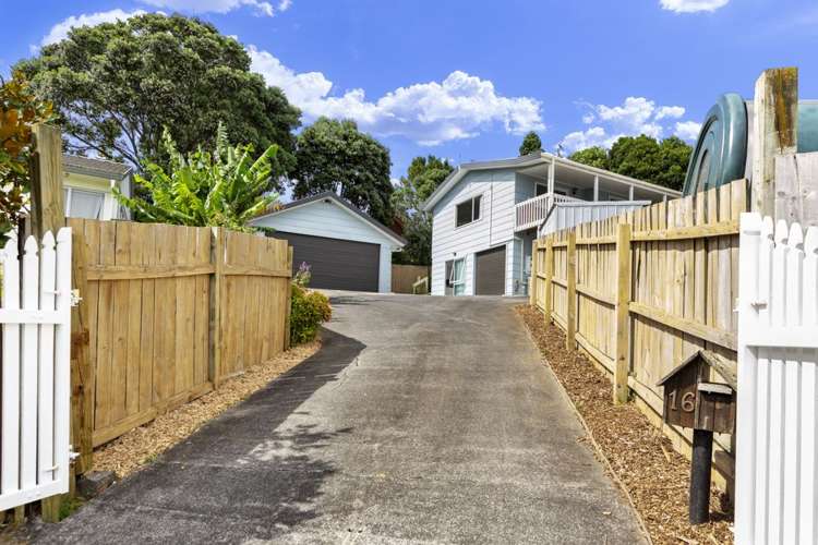 16 Kearney Place Massey_22