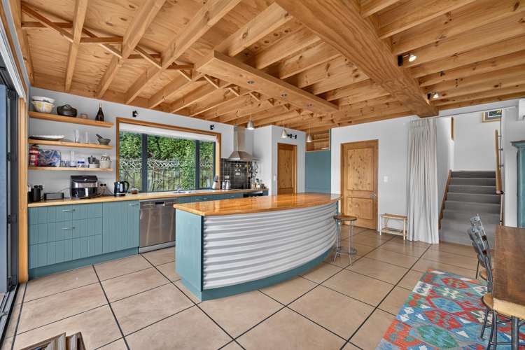 481 Marine Drive Charteris Bay_8