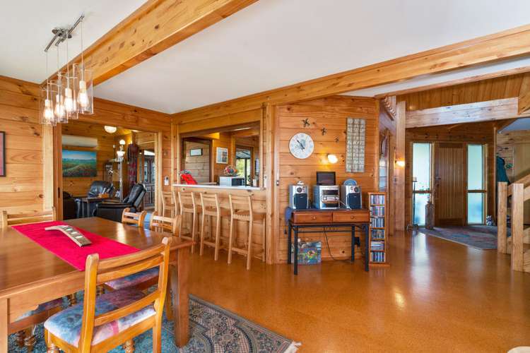 5 Holden Avenue Holdens Bay_6