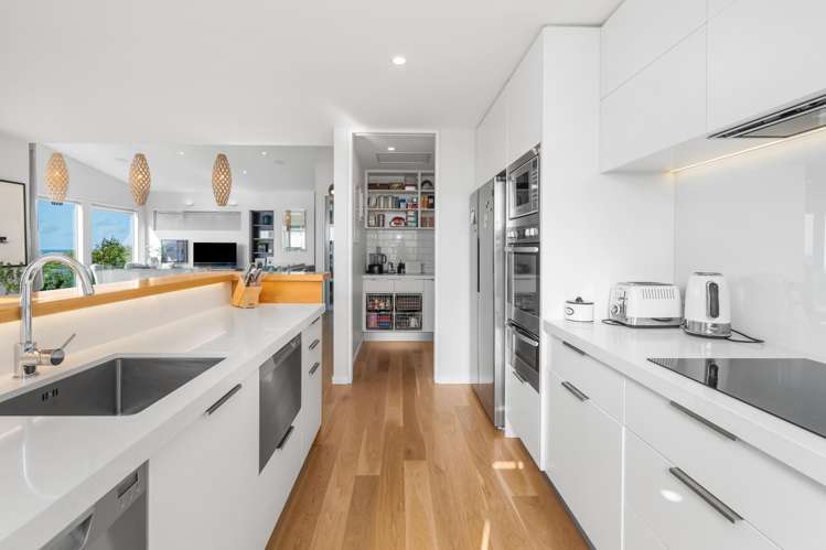 62 Te Awakura Terrace Mount Pleasant_8