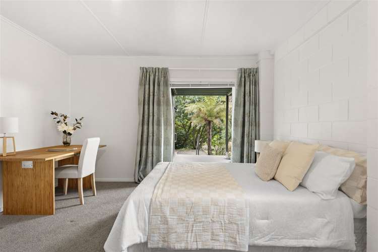 114 Lake Crescent Hamilton Lake_11