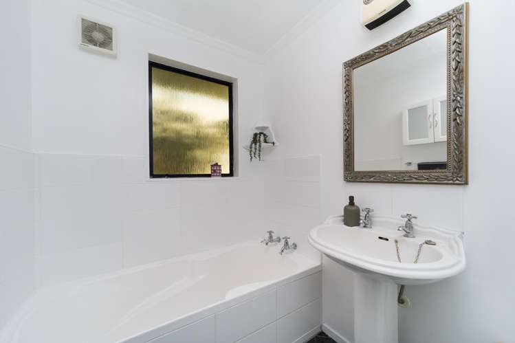 21 Lyndale Place Kelvin Grove_16