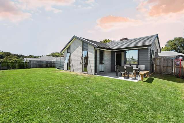 Spacious, Stylish, and Family-Friendly-Must Sell!
