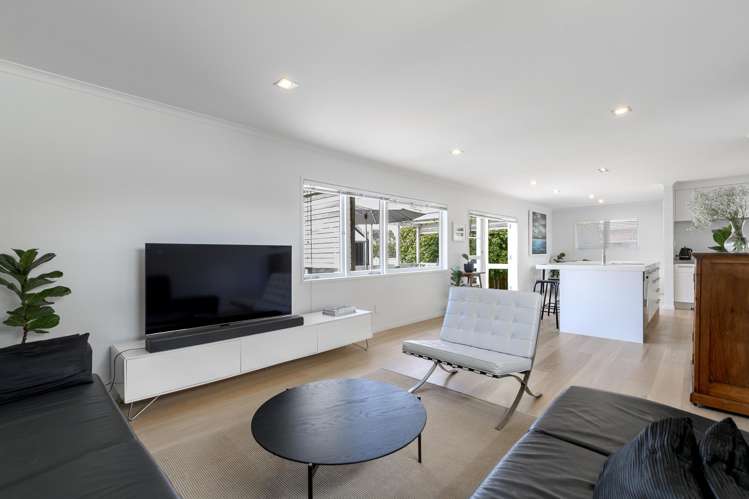 32 Hinewa Road Otumoetai_9