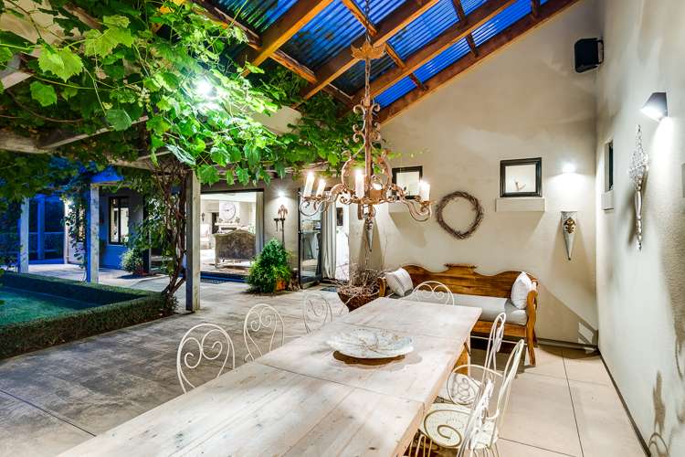 99 Kent Terrace Taradale_8