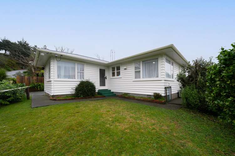 128 Helston Road Paparangi_0