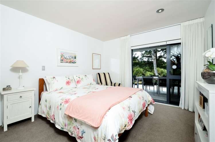 1 Cloverfields Drive Waimauku_18