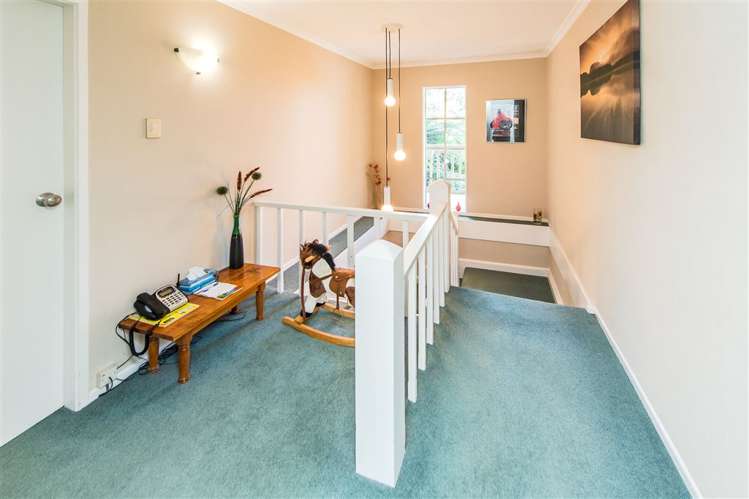 1 Alexa Place Saint Johns Hill_13