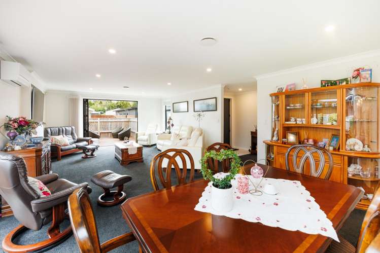 16 Serenity Crescent Kelvin Grove_4