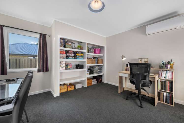 26 Newbourne Crescent Redwoodtown_6