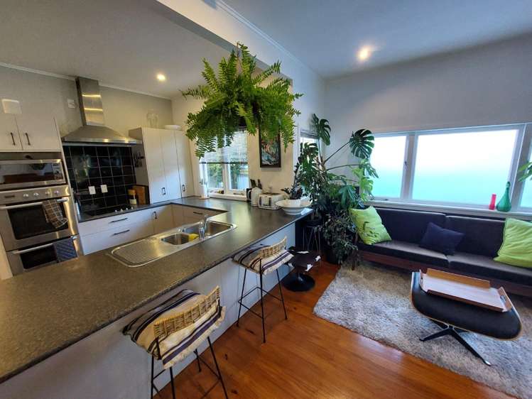 334 West Coast Road Glen Eden_2