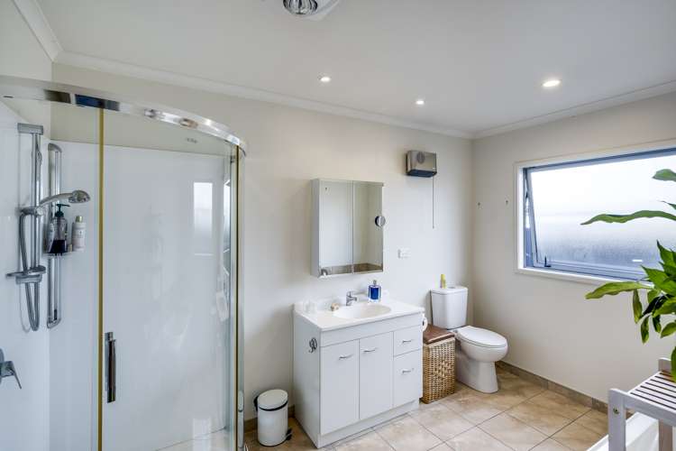 4 Mcnaughton Place Onekawa_15