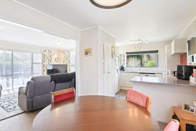 6 Westbrook Place Pomare_12