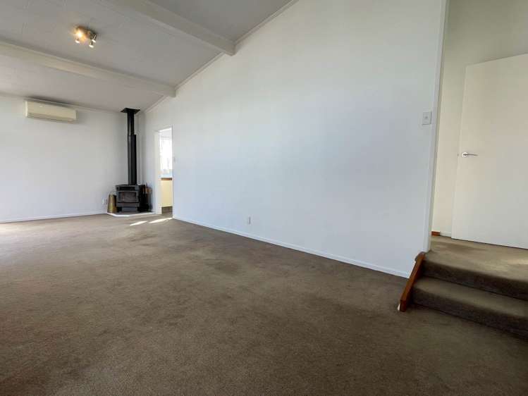 8 Malvina Place Bucklands Beach_17