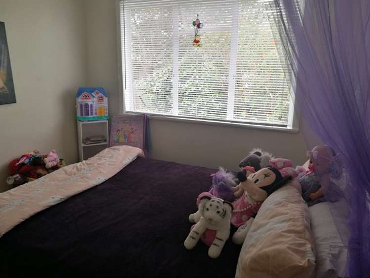 4 Card Crescent Featherston_10