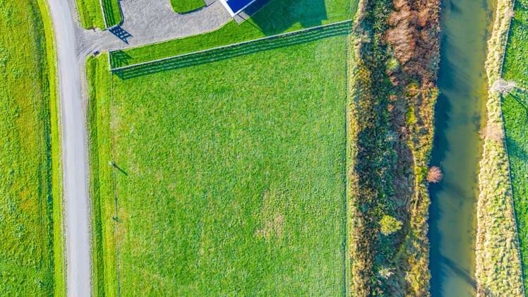 52 Punawaitai Road Pourerere_15