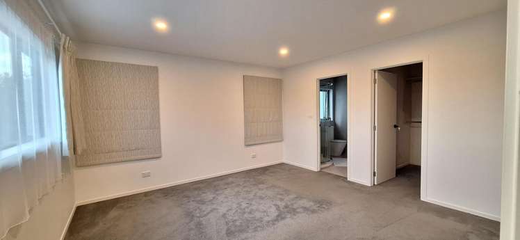 1 Classic Grove 10878_10