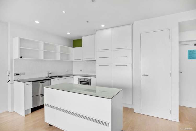 1207/18 Beach Road Auckland Central_7