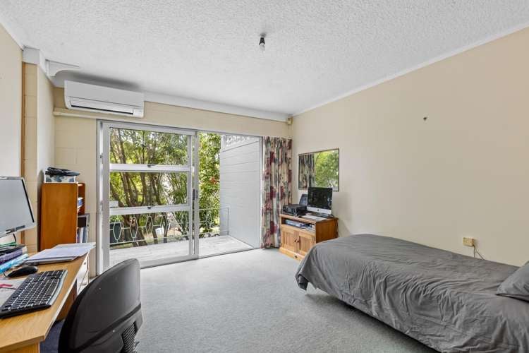 23 Coromandel Crescent Mairangi Bay_17