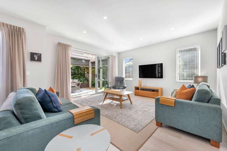 24 Lydiard Place Beachlands_26