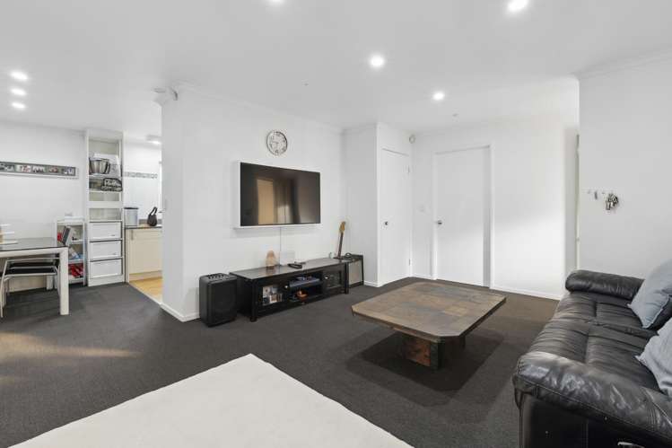 15 Josie Lane Manurewa_9