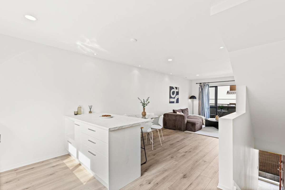 2/25 Rossmay Terrace_1