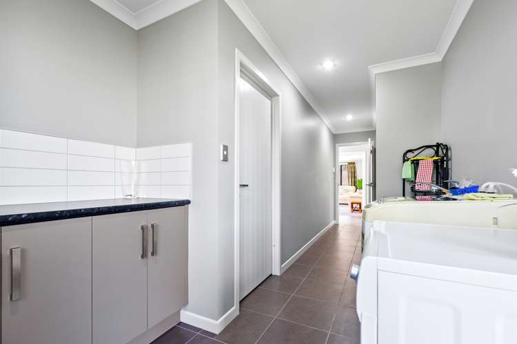 54 Somerton Drive Huntington_18