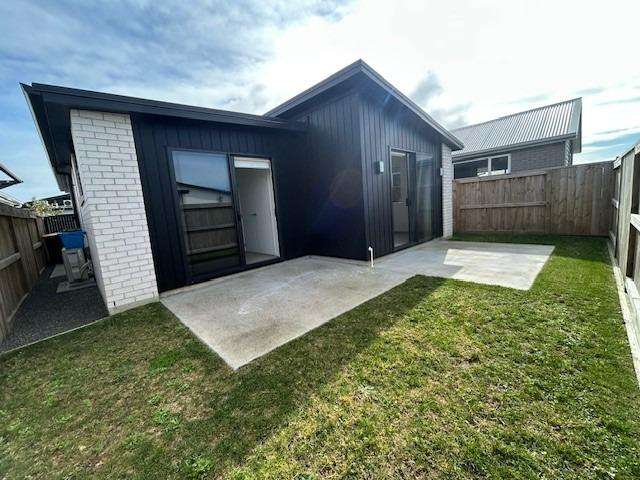 6 Tauhinu Place 1131_3