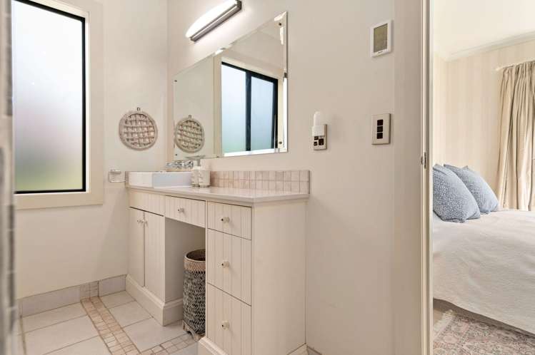 35 The Esplanade Huntington_20