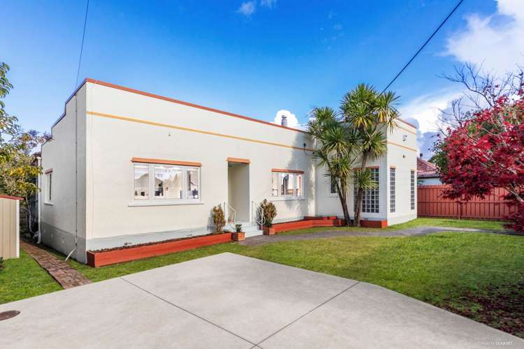 90 Nikau Street New Lynn_0