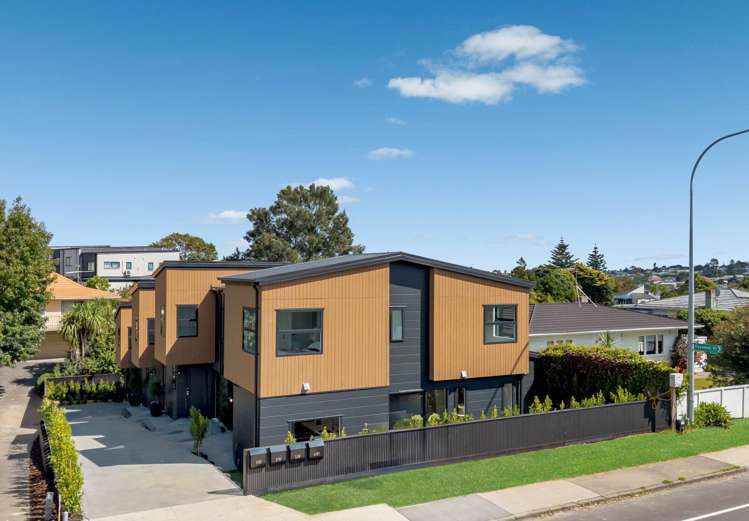 97/1,2,3,4 Cook Street Howick_21