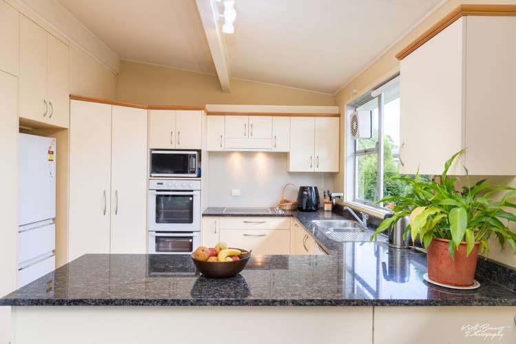 13 Arnot Avenue Clouston Park_11