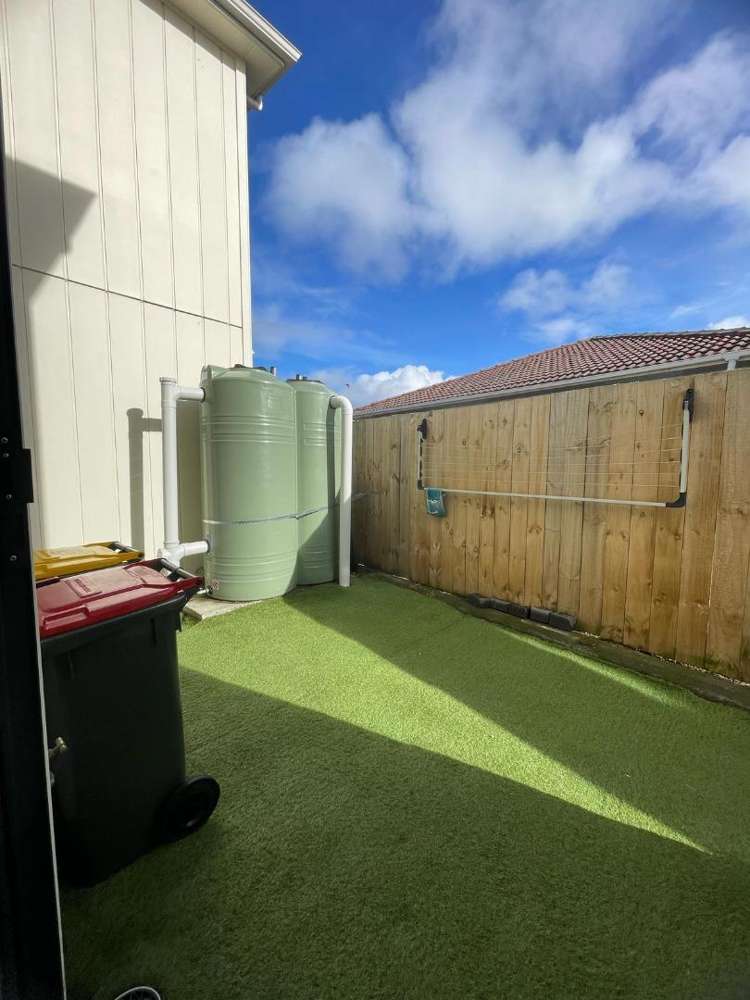 C/4 Carolyn St 10685_14