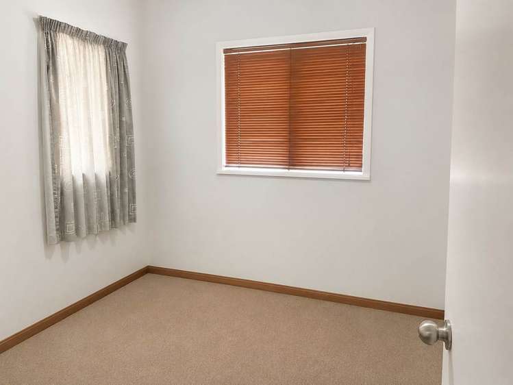 3 Riverview Road New Lynn_3