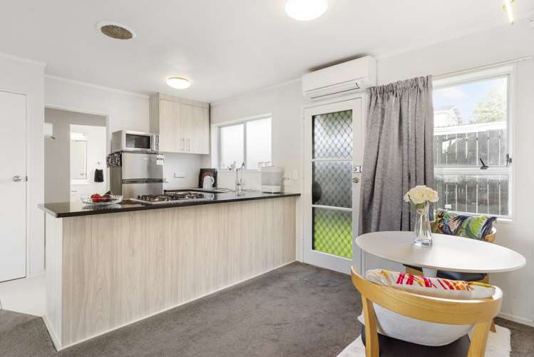 2/94 Lynwood Road_5