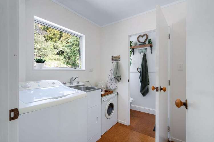 1849 Manawahe Road Manawahe_5