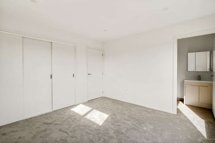 1/75 McAnnalley Street Manurewa East_15