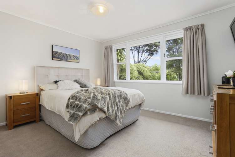 63 Woodfern Crescent Titirangi_9