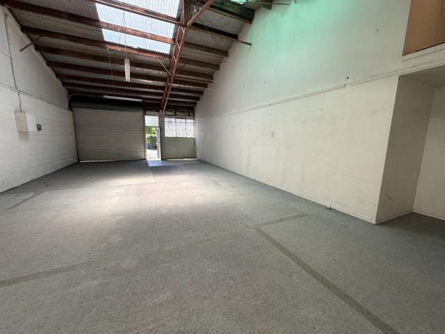 9A Trading Place Henderson_1