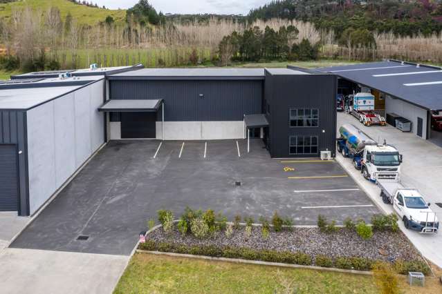 Standalone warehouse on Matakokiri Drive