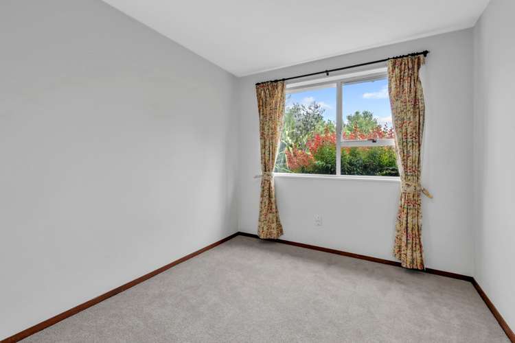 66 Oakley Crescent Hornby_13