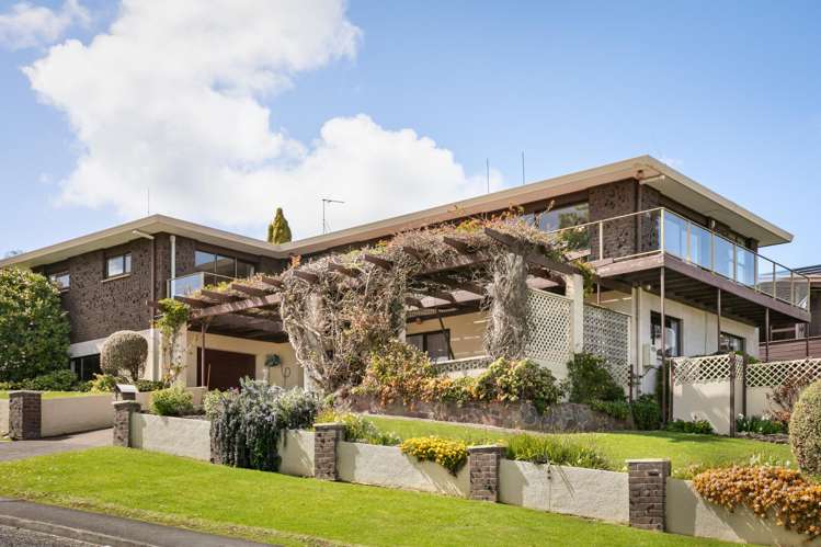 212 Reservoir Road_0