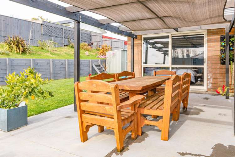 15 Magnolia Crescent Tawhero_5