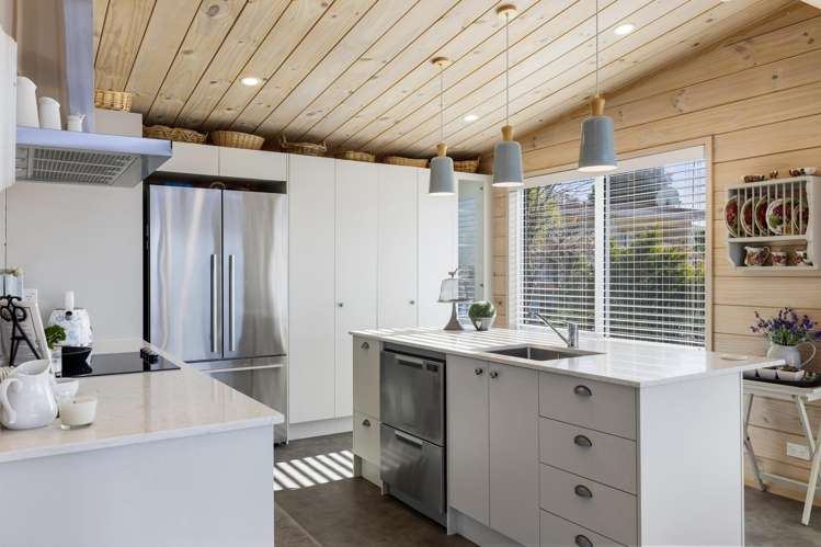 15 Silich Street Acacia Bay_10
